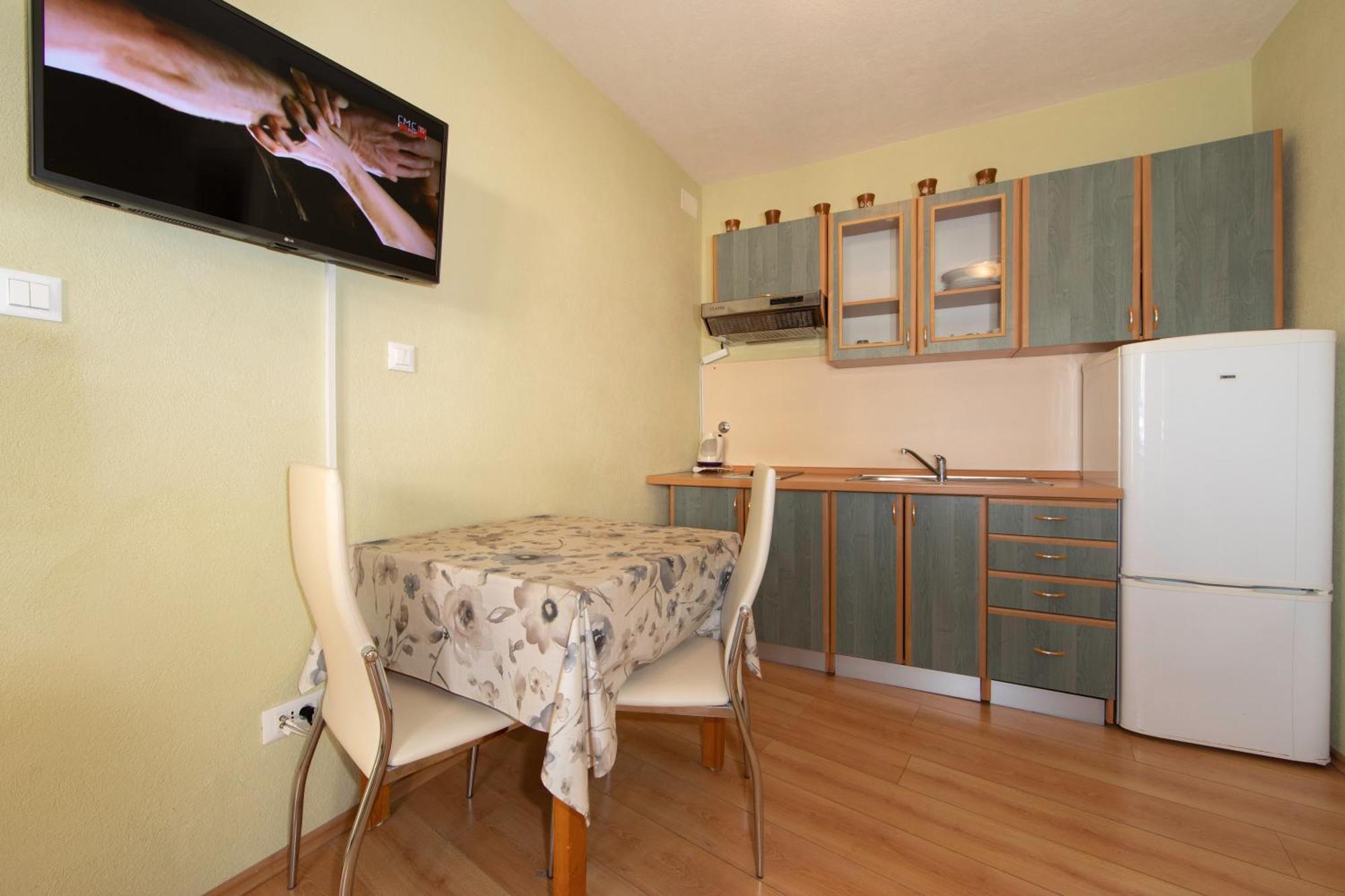 Apartmani Darinka บาชกาโวดา ภายนอก รูปภาพ