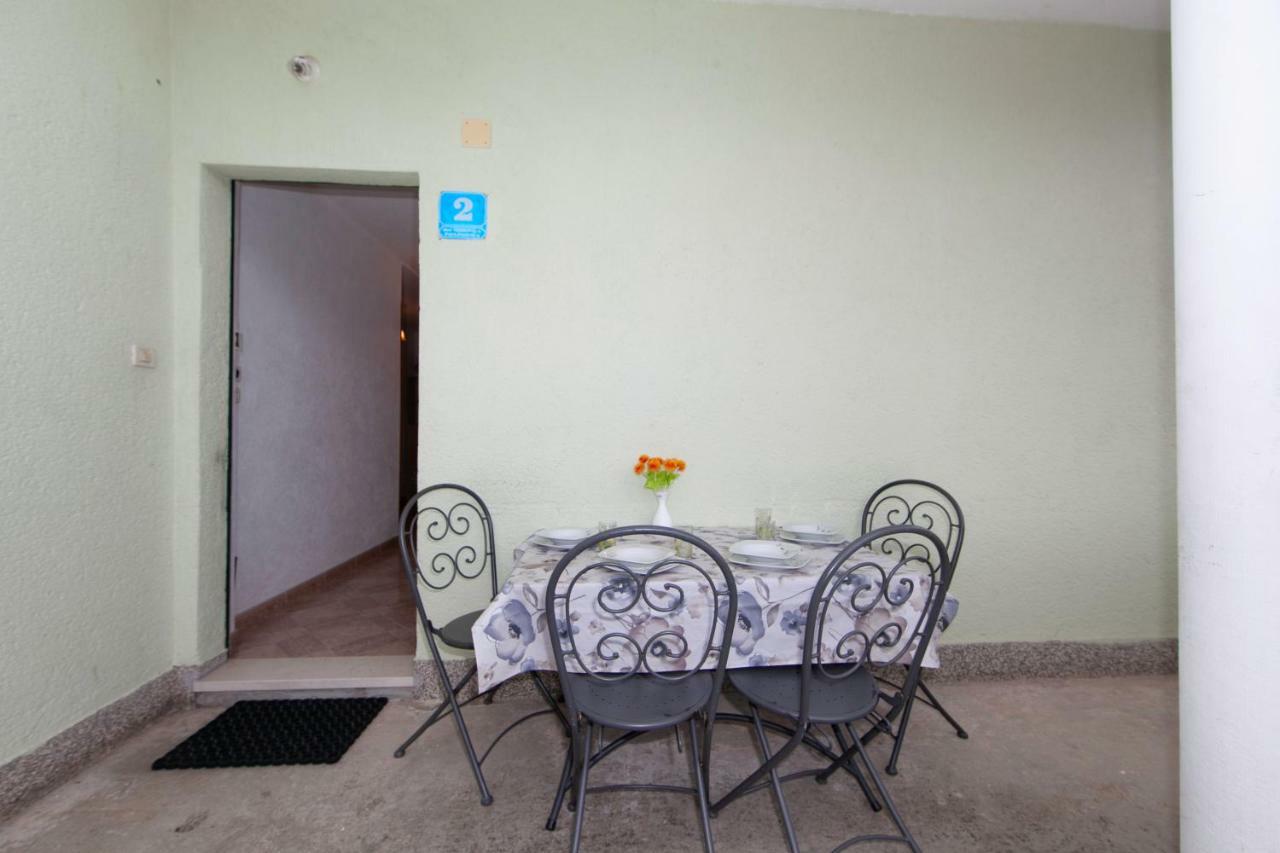 Apartmani Darinka บาชกาโวดา ภายนอก รูปภาพ