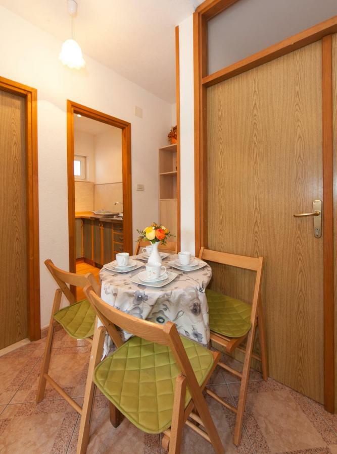 Apartmani Darinka บาชกาโวดา ภายนอก รูปภาพ