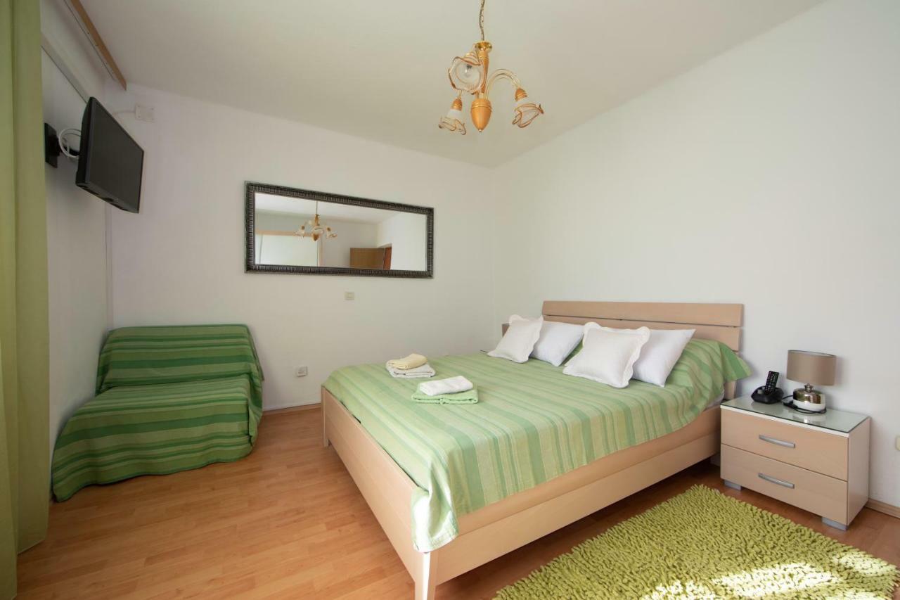 Apartmani Darinka บาชกาโวดา ภายนอก รูปภาพ